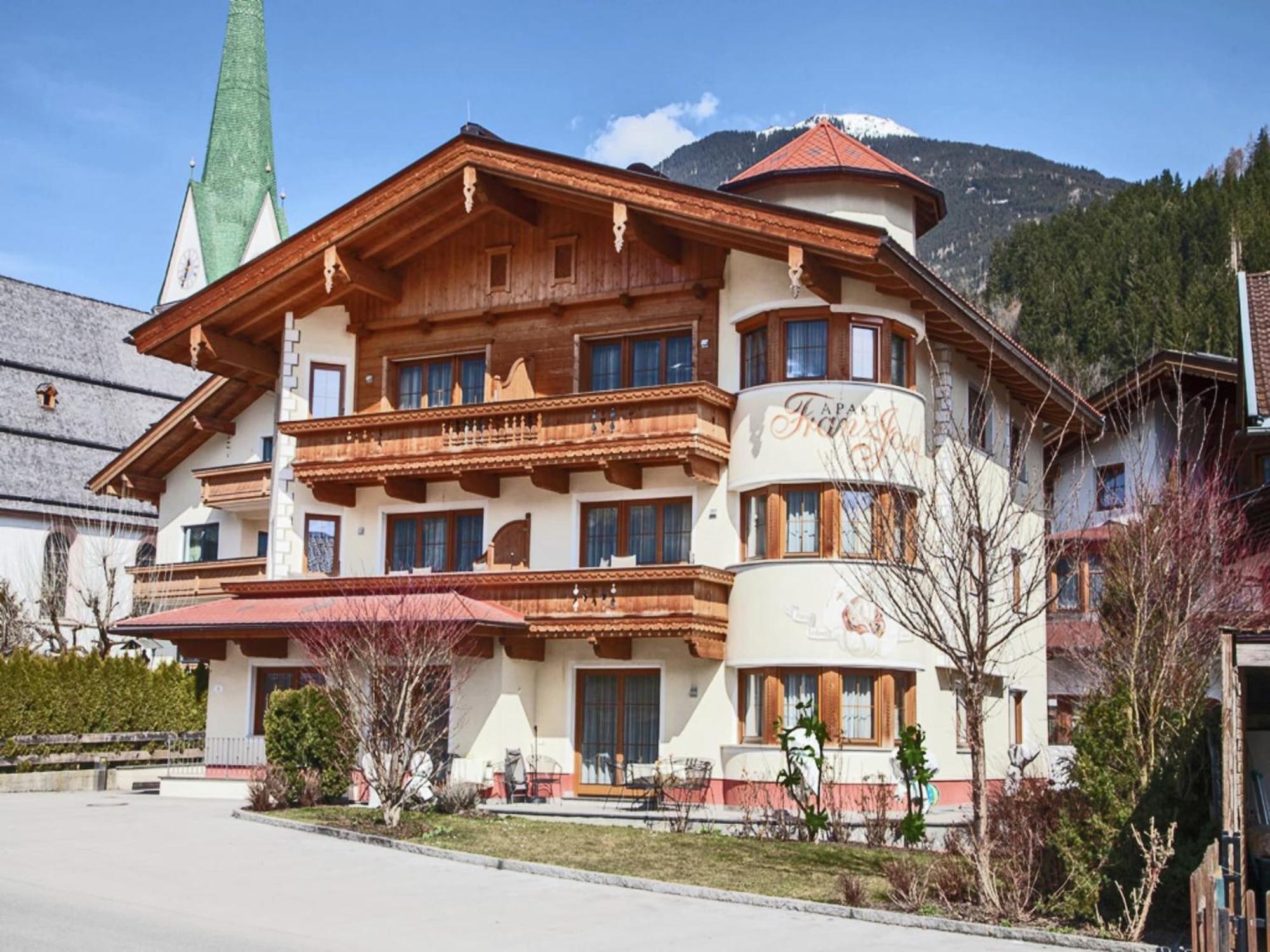 Attractive Holiday Home In Kaltenbach On The Ski Slope Штумм Екстер'єр фото