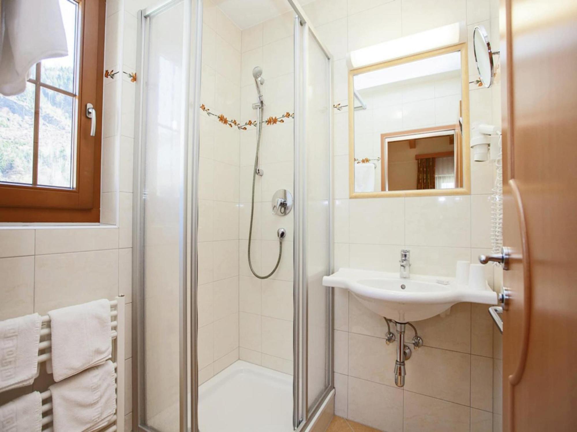 Attractive Holiday Home In Kaltenbach On The Ski Slope Штумм Екстер'єр фото